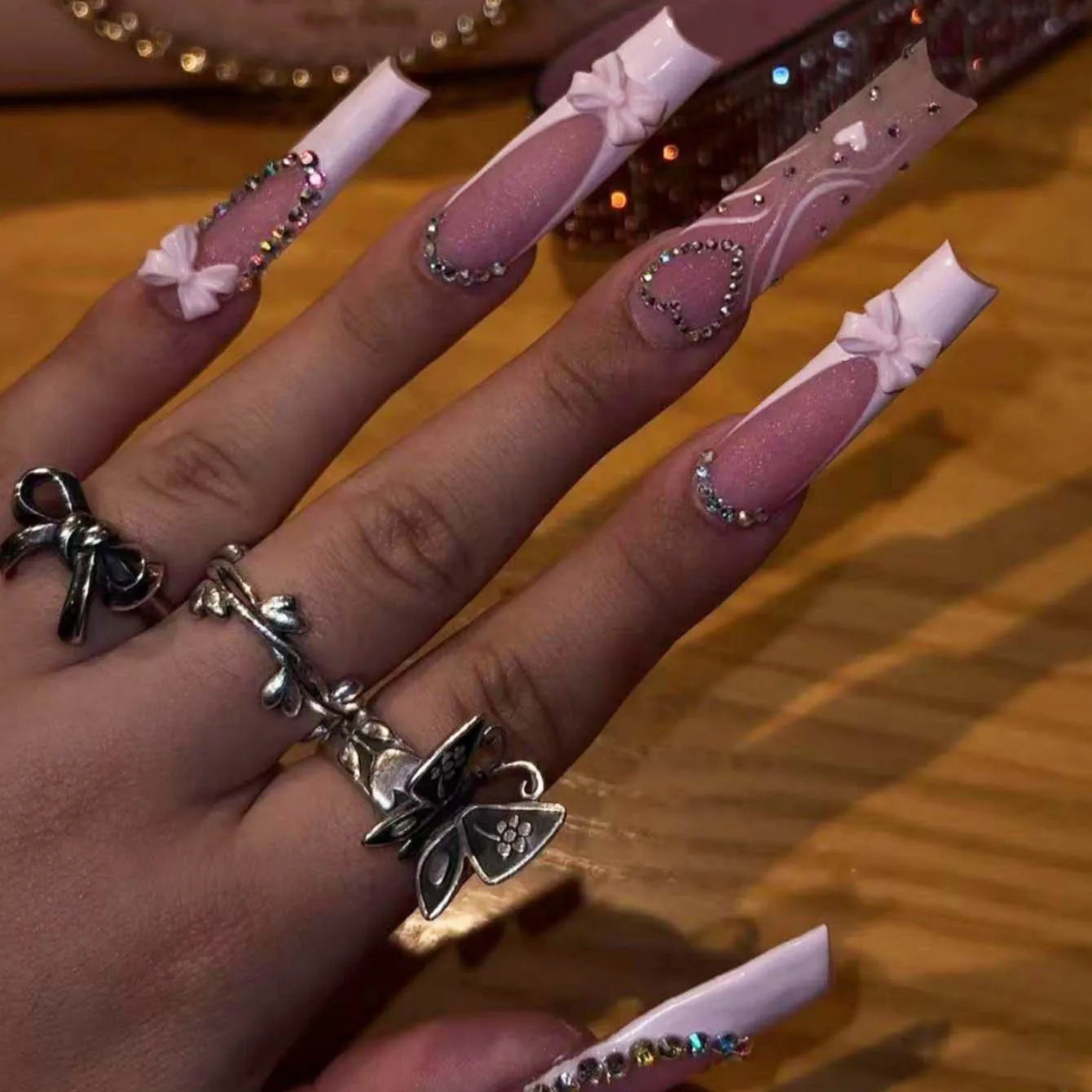 24Pcs Rhinestones Press on Nails Art Datachable Glitter French Acrylic Nails Tip Flower Long Square Fake Nail Pink False Nails