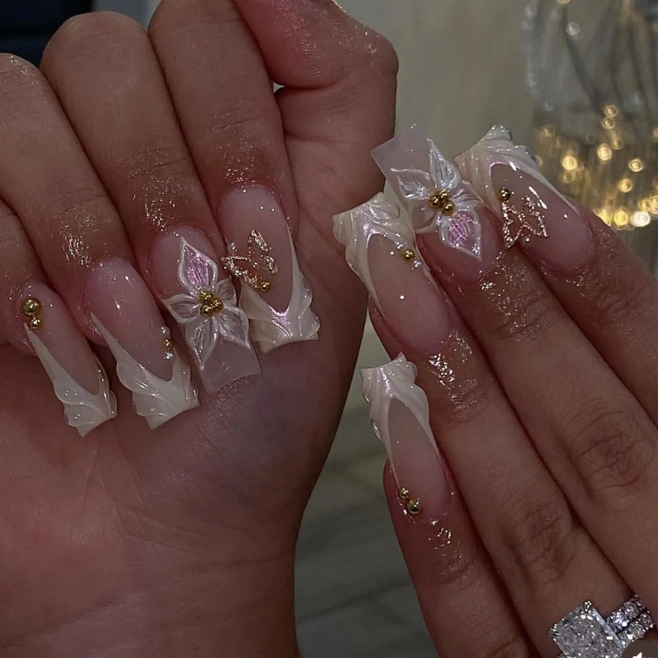 24Pcs Rhinestones Press on Nails Art Datachable Glitter French Acrylic Nails Tip Flower Long Square Fake Nail Pink False Nails