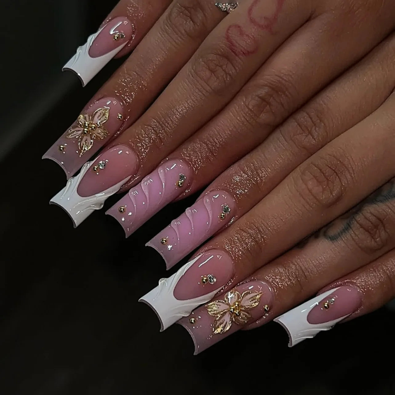 24Pcs Rhinestones Press on Nails Art Datachable Glitter French Acrylic Nails Tip Flower Long Square Fake Nail Pink False Nails