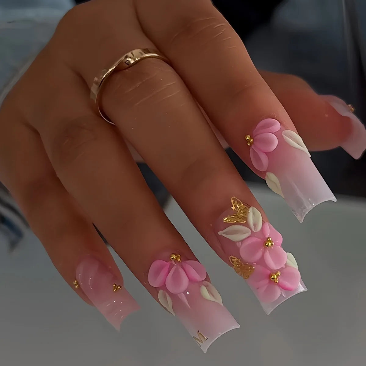 24Pcs Rhinestones Press on Nails Art Datachable Glitter French Acrylic Nails Tip Flower Long Square Fake Nail Pink False Nails
